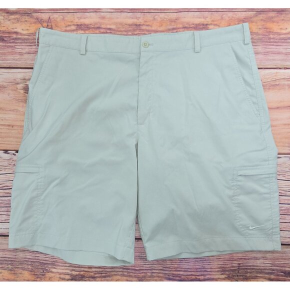 Nike Golf Mens Dri-Fit Cargo Shorts Size 40 Beige - Picture 1 of 7
